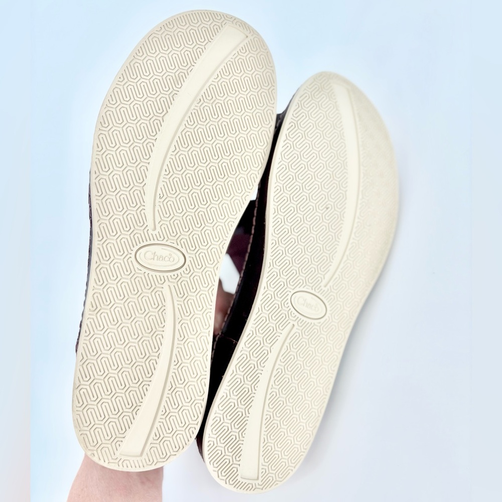Chaco Leather Wayfarer Classic Z Sandal in Fig - Picture 15 of 15